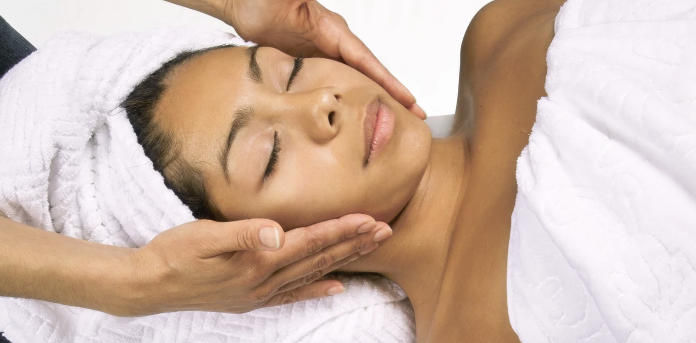 Hydrating and Brightening Facial Appointments in Northern Virginia