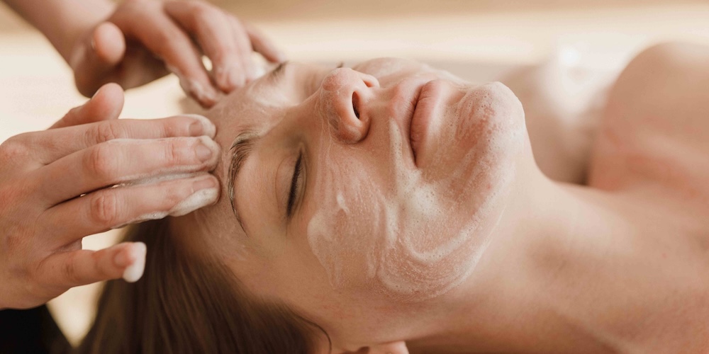 Facial Appointments in Tysons Corner VA for Glowing Skin Before Special Events